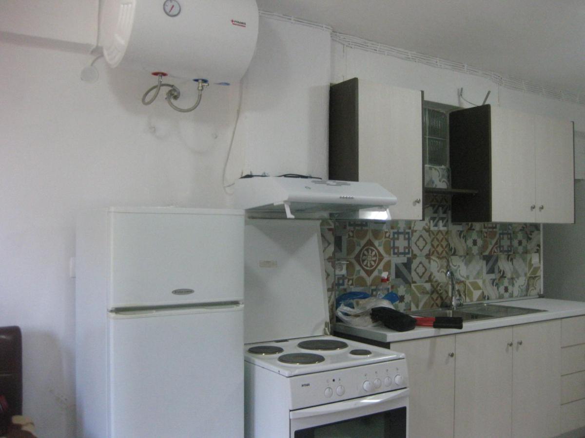 Sissy Apartments By The Sea Nikiana Bagian luar foto