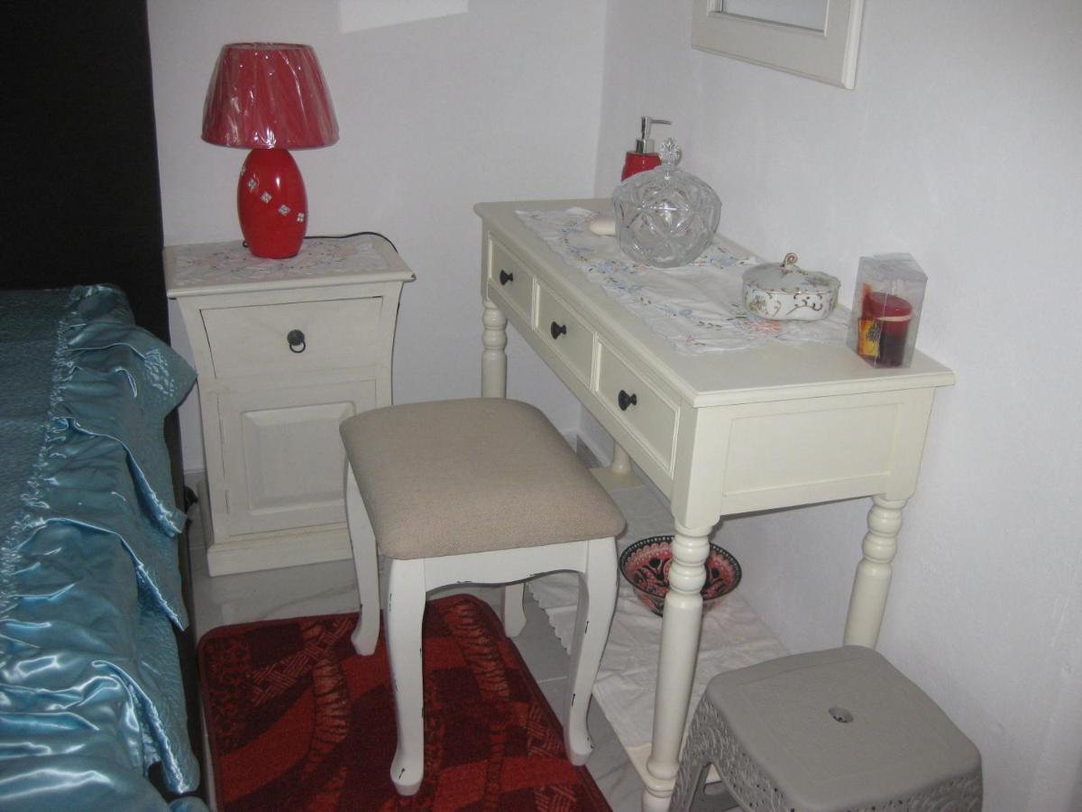 Sissy Apartments By The Sea Nikiana Bagian luar foto