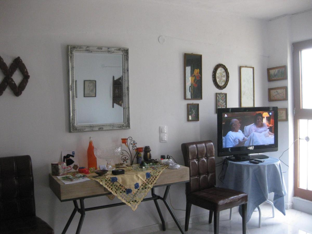 Sissy Apartments By The Sea Nikiana Bagian luar foto